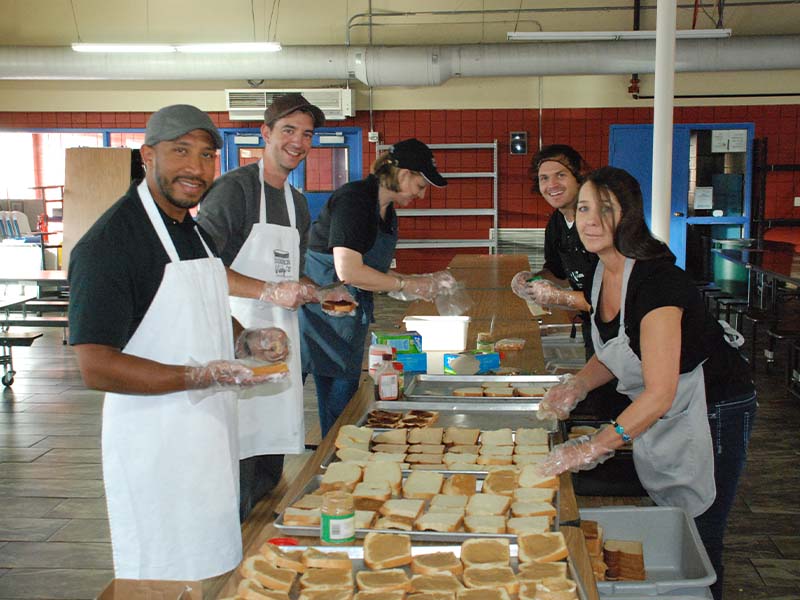 Zions Employees make sandwiches for community