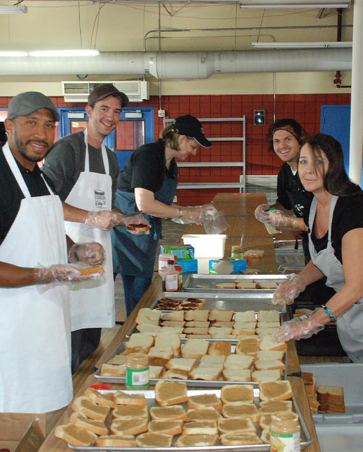 Assembling sandwiches